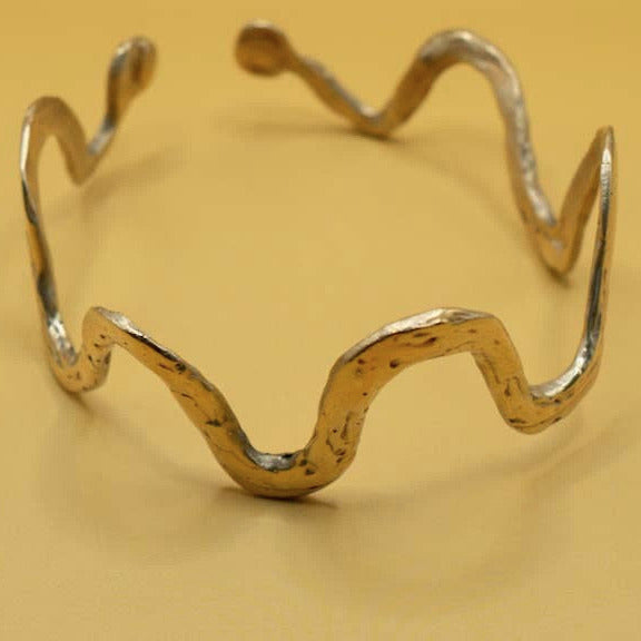 Wavy Arm Cuff